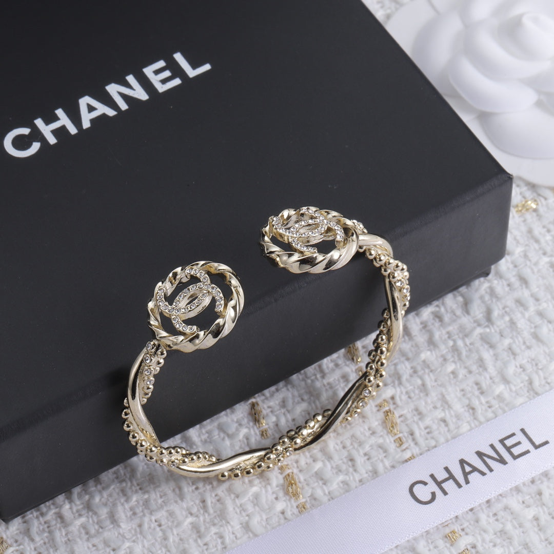 18K Double  Chanel Open Bracelet